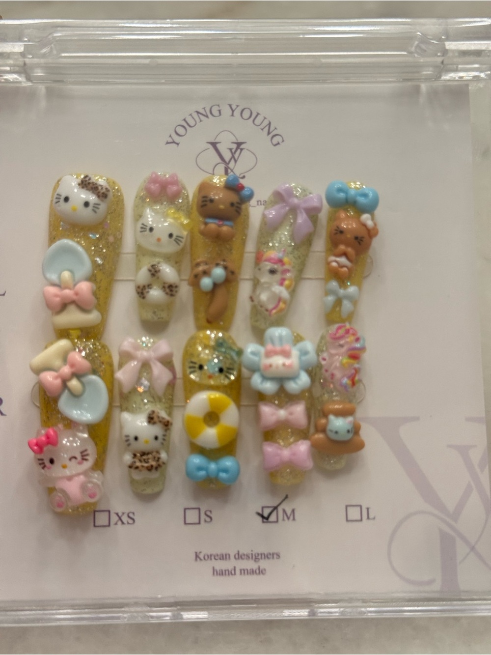 Young Young korean Kawaii 3D HK Character hand-made Press-On Nails yellow blue M